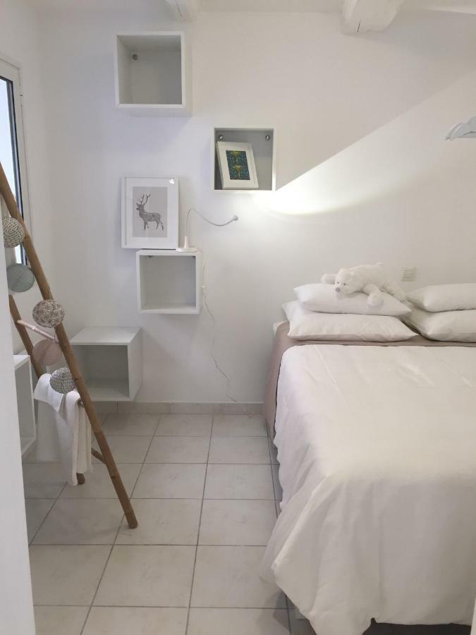 La Taniere De L'Ours Blanc Aubagne-Cassis-Aix En Provence Apartment Bagian luar foto